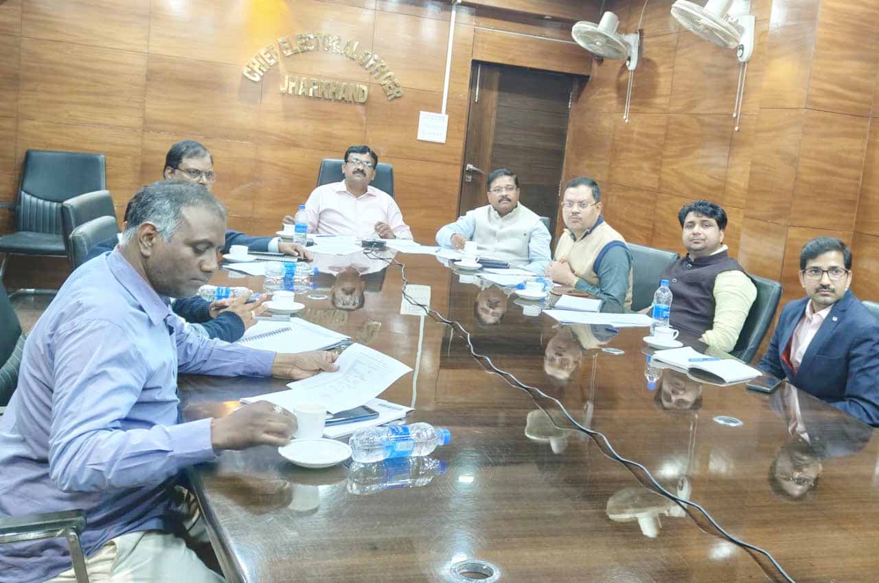 झारखंड: मतदाता सूची पुनरीक्षण में तेजी लाने का निर्देश