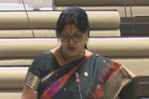 झा. बजट सत्रः नीरा यादव बोलीं- पलामू सर्किट हाउस की स्थिति बदहाल, चिटकनी हाथ में आ जाती