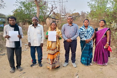 SP के समक्ष धोखाधड़ी की शिकायत, रुपया निकालने व जमीन हड़पने का आरोप