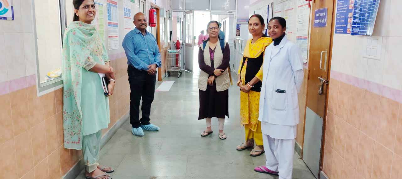 सदर अस्पताल का यूनिसेफ व दिल्ली हेमेटोलॉजिस्ट्स की टीम ने किया निरीक्षण