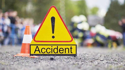 बिहार : पुल टूटकर ग्रामीणों पर गिरा, 5 घायल