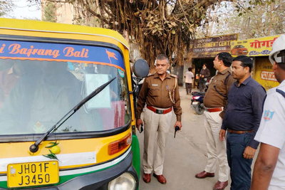 रांची : ऑटो चालकों से अवैध वसूली की शिकायत पर प्रशासन सख्त