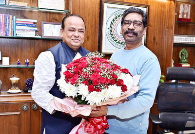 CM से इरफान अंसारी ने की मुलाकात, दावोस में झारखंड के प्रतिनिधित्व पर हुई चर्चा