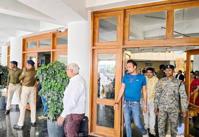 धनबाद : नगर निकाय चुनाव को लेकर समाहरणालय में कड़ी सुरक्षा व्यवस्था