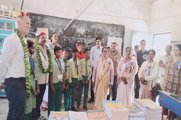 सिमडेगा में यूनाइटेड किंगडम के शिक्षा विशेषज्ञ का एकदिवसीय भ्रमण संपन्न