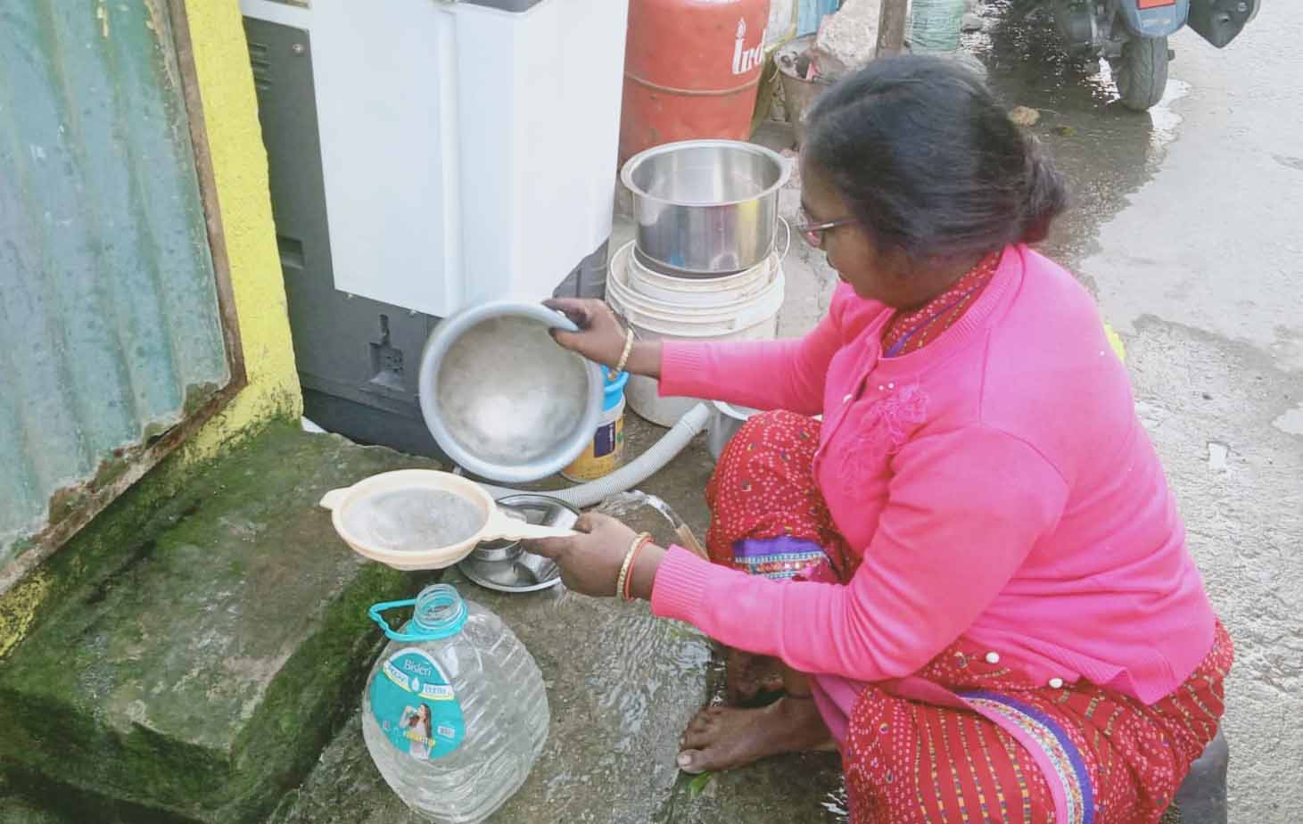 रांची: वार्ड 18 लोहरा कोचा में पेयजल संकट, गंदे पानी की सप्लाई से लोग परेशान