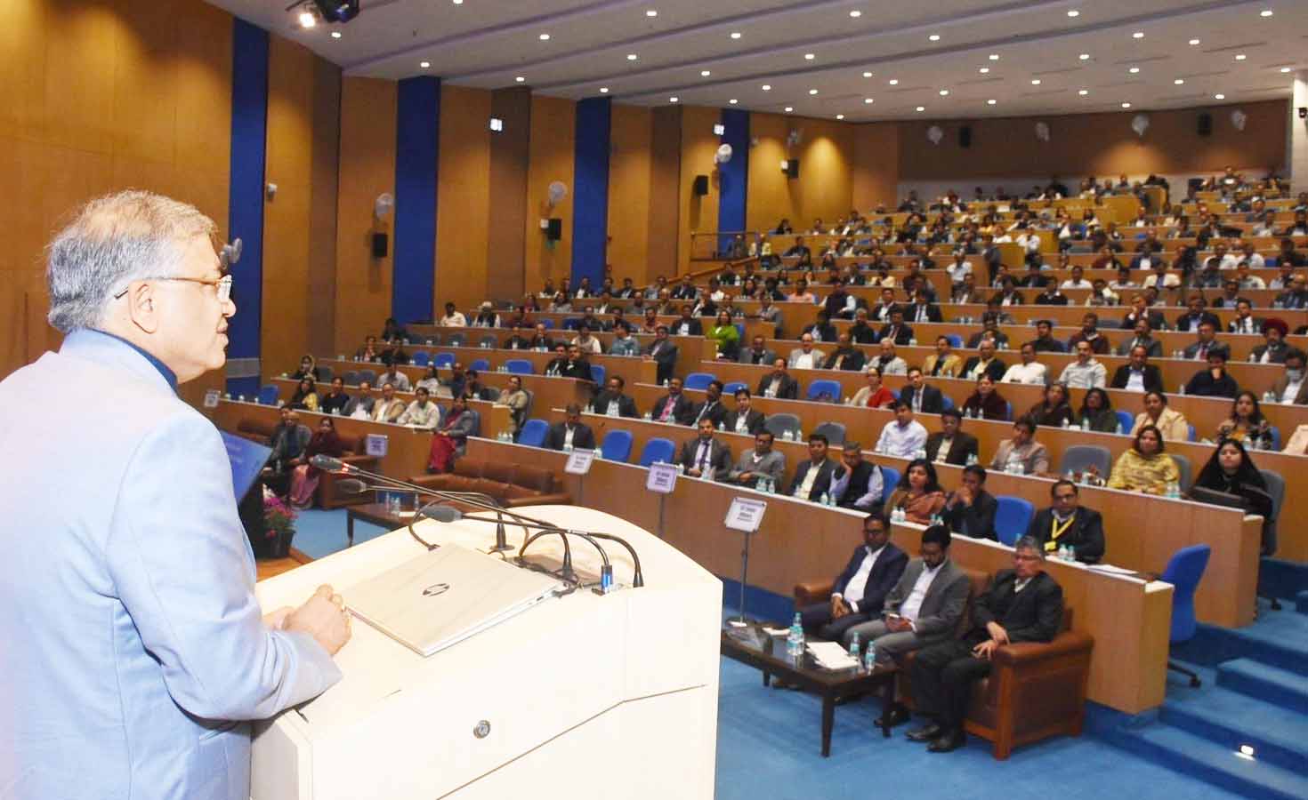 5 राज्यों में होने वाले विस चुनाव को लेकर ECI ने केंद्रीय पर्यवेक्षकों को ब्रीफिंग की