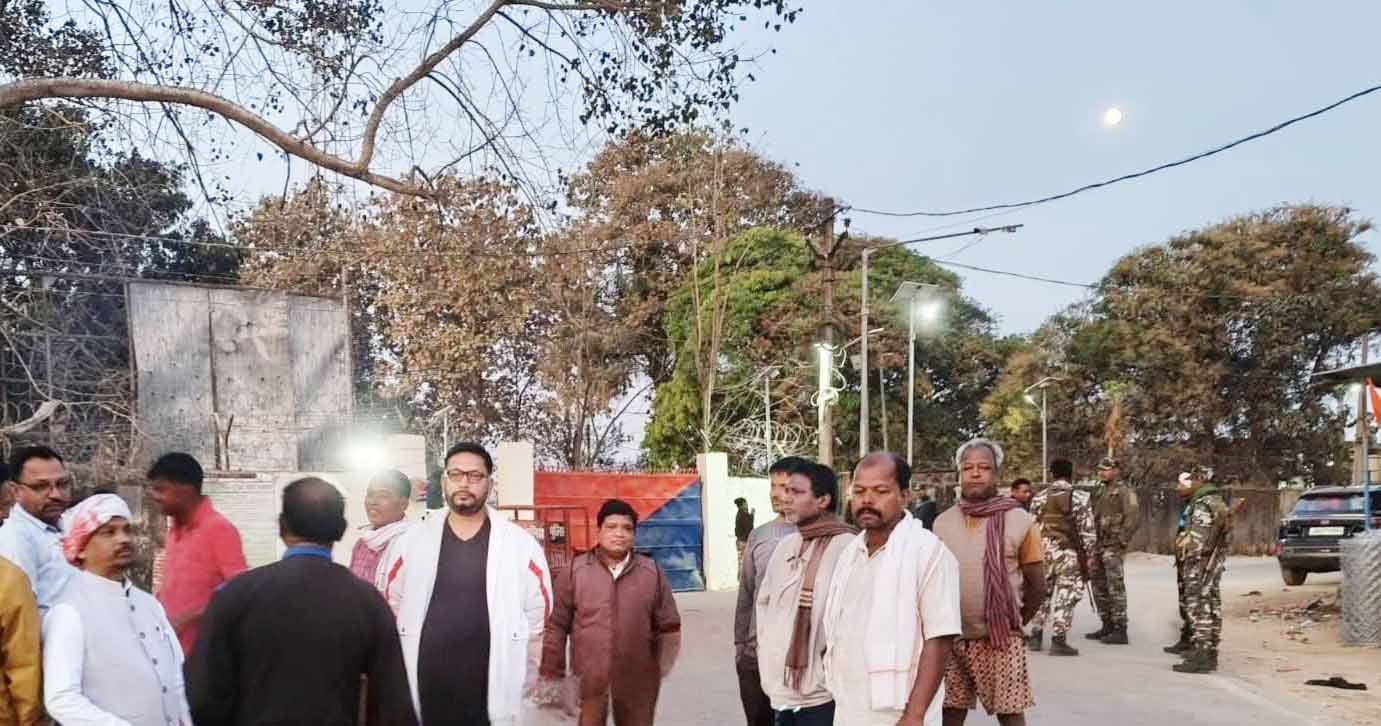 सिमडेगा: भाजपा नेता रामेश्वर सिंह की मौत पर जलडेगा में बंद व चक्का जाम