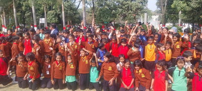 रामगढ़: प्रकृति व विज्ञान से रूबरू हुए श्री अग्रसेन स्कूल के विद्यार्थी