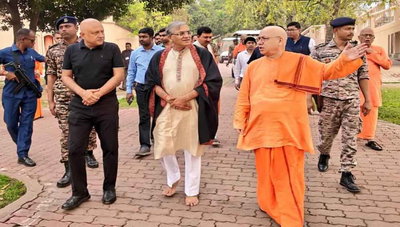 ज्ञानेश कुमार बेलूर मठ पहुंचे, प्रमुख स्वामी से मिले, कहा, हिंसामुक्त करायेंगे चुनाव, टीएमसी महाभियोग लाने की तैयारी में