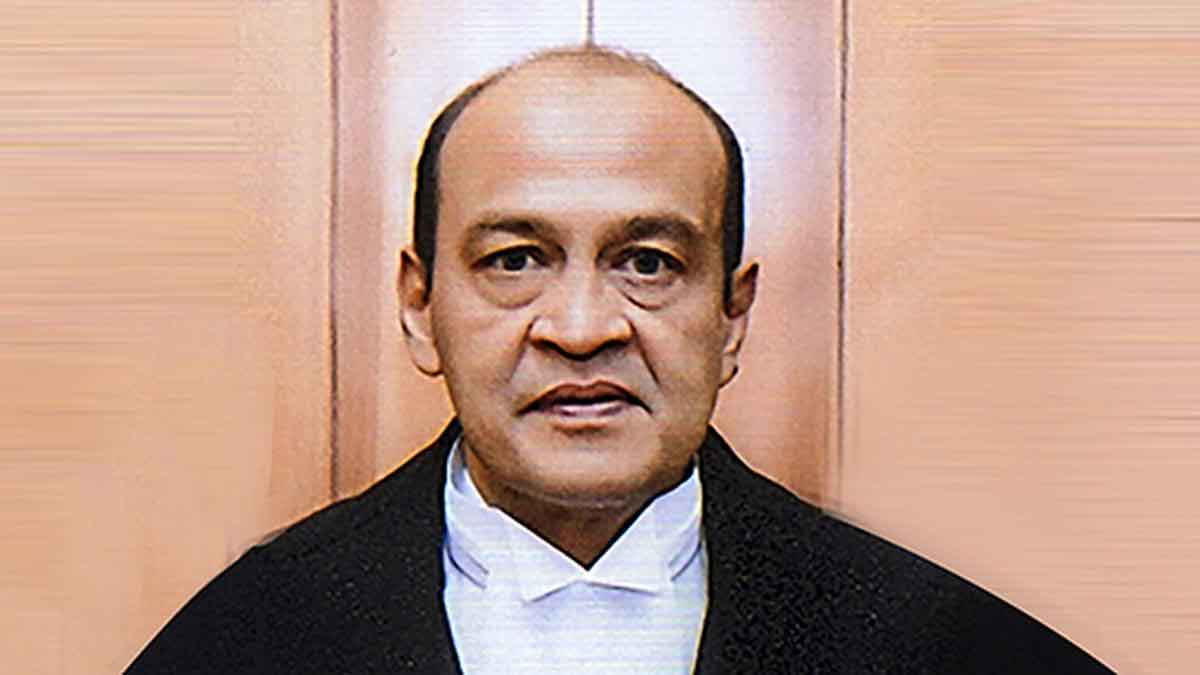 कैश कांड में फंसे इलाहाबाद हाईकोर्ट के जस्टिस यशवंत वर्मा ने राष्ट्रपति को इस्तीफा सौंपा