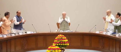 नेहरू का रिकार्ड तोड़ा नरेंद्र मोदी ने, सर्वाधिक लंबे समय तक देश की सेवा करनेवाले पीएम बने