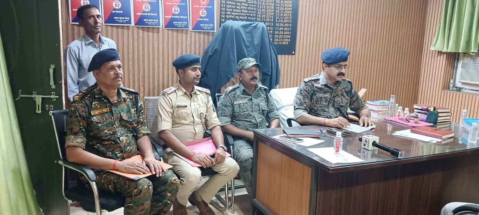 पलामू : पुलिस ने जंगल से 815 किलो अफीम डोडा बरामद किया, दो तस्कर गिरफ्तार