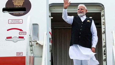 प्रधानमंत्री मोदी 15 मई को यूएई जा रहे हैं, ब्रह्मा चेलानी ने इसे फ्रंट फुट डिप्लोमेसी करार दिया