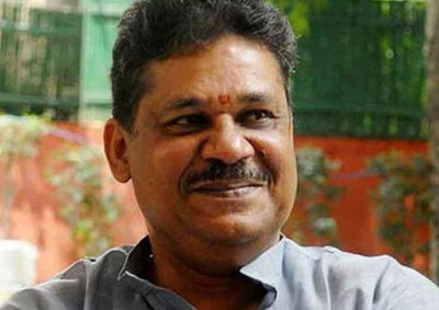 टीएमसी सांसदों को डराया-धमकाया जा रहा है, 50 करोड़ तक का ऑफर दिया जा रहा है : कीर्ति आजाद