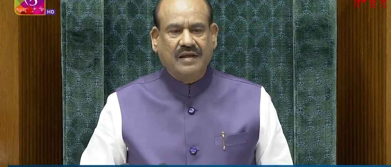 एलपीजी संकट पर लोकसभा में विपक्ष का हंगामा, रिजिजू ने कहा, सुधर जाइए, कार्यवाही स्थगित