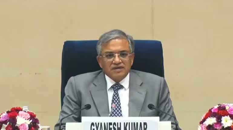 ममता की पहल पर ज्ञानेश कुमार को हटाने के लिए संसद के दोनों सदनों में विपक्ष का नोटिस