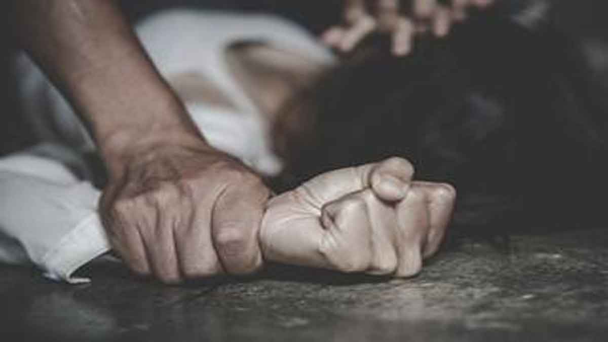 हजारीबाग : विवाहिता का युवक पर आरोप, चाकू दिखाकर दुष्कर्म किया, जान से मारने की धमकी दी, मामला दर्ज