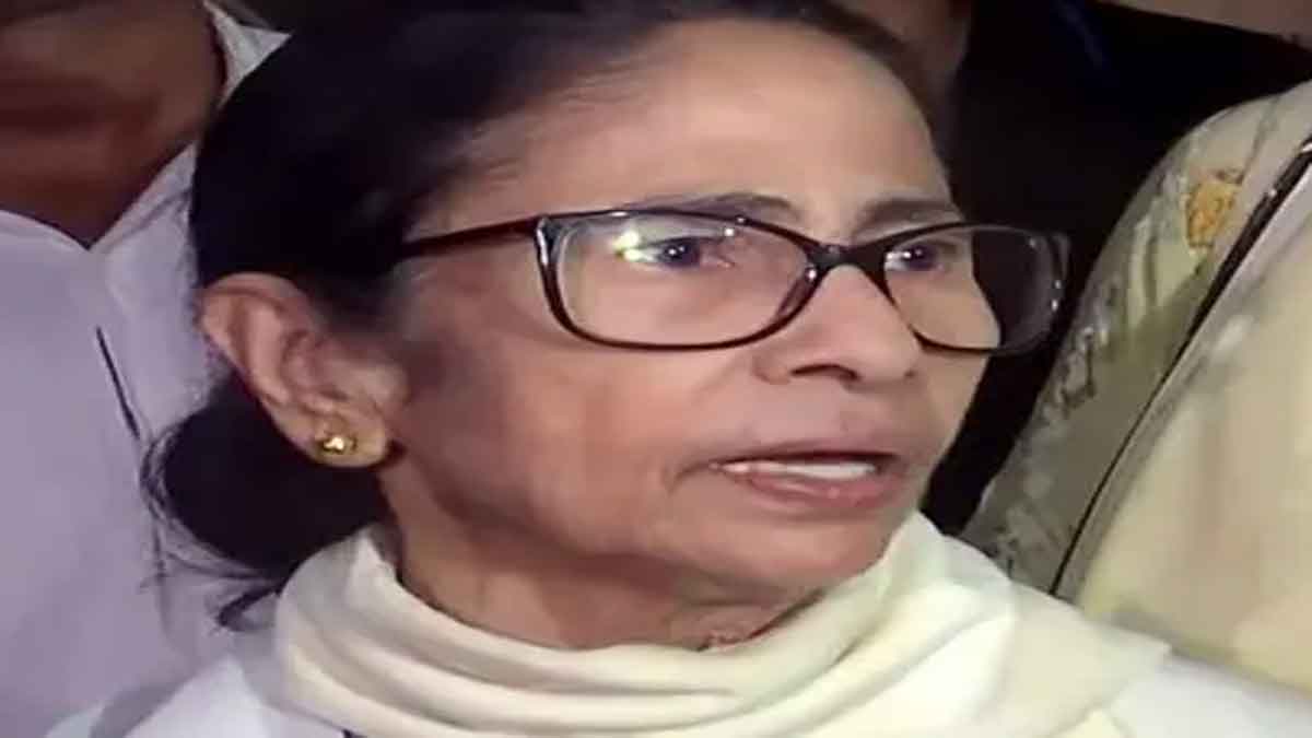 Mamata Banerjee,  Woman attack