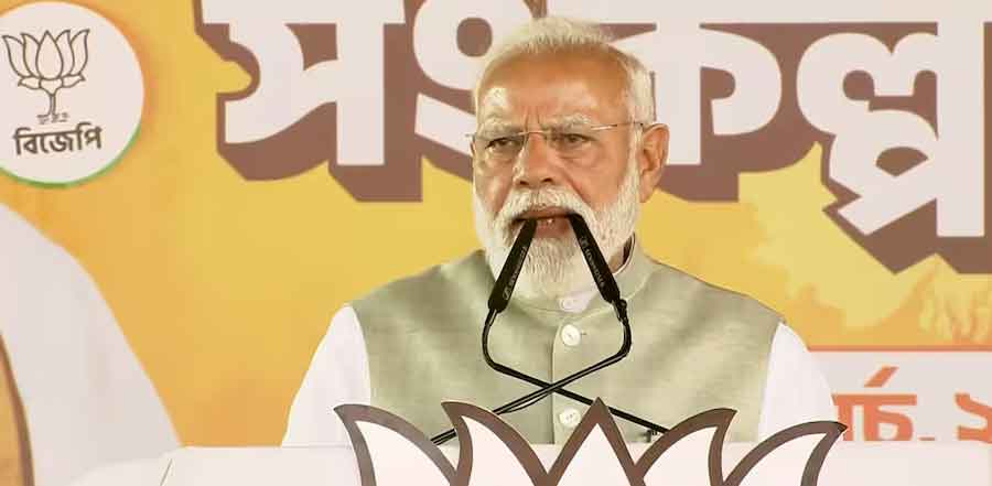 टीएमसी ने राष्ट्रपति का अपमान किया, घुसपैठियों की रक्षा के लिए SIR का विरोध : पीएम मोदी