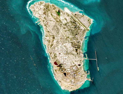 ईरान के खार्ग द्वीप पर बमबारी, ट्रंप ने कहा, स्ट्रेट ऑफ होर्मुज से जाने वाले टैंकरों को सुरक्षा देंगे