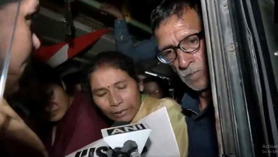 अंकिता भंडारी हत्याकांड  : धरना दे रहे कांग्रेसी नेता और अंकिता के माता-पिता हिरासत में लिये गये, छोड़े गये