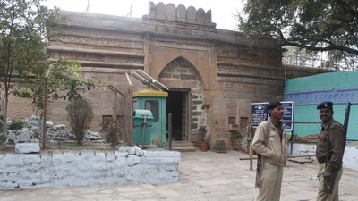 मध्यप्रदेश हाईकोर्ट ने धार भोजशाला को मंदिर करार दिया, ASI संरक्षण जारी रहेगा, मुस्लिम पक्ष  वैकल्पिक जमीन  मांग सकता है