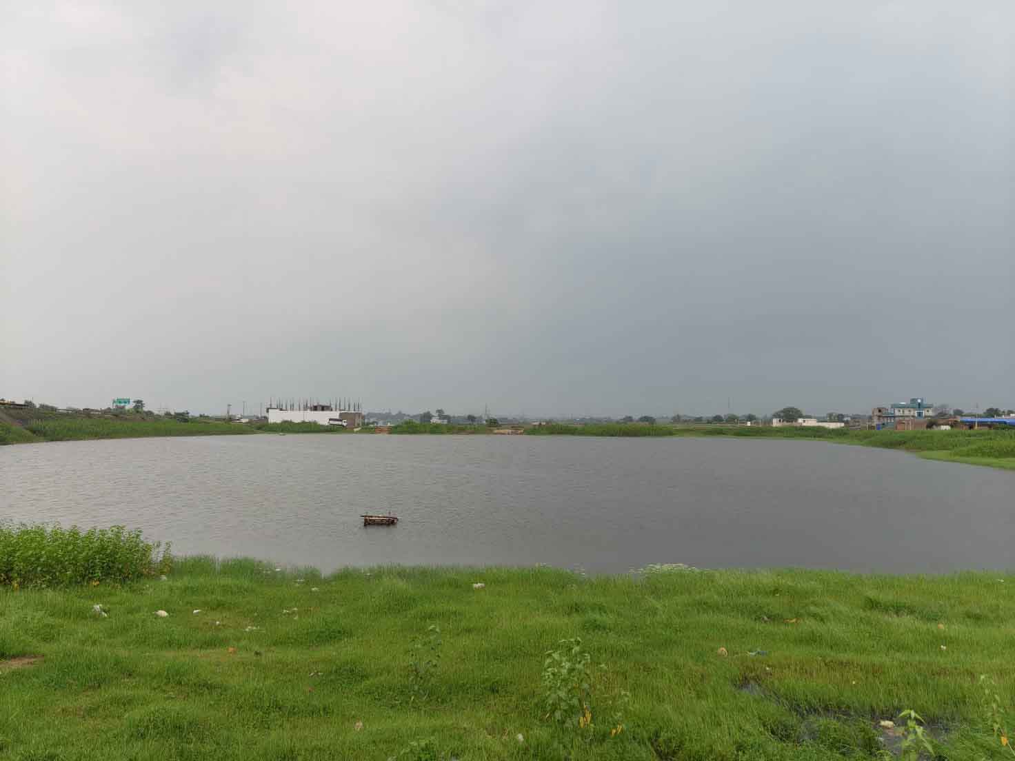 लोककथाओं में जीवित है अधूरा जगन्नाथपुर मंदिर, नयासराय तालाब में मौजूद पत्थरों में छुपे हैं कई रहस्य
