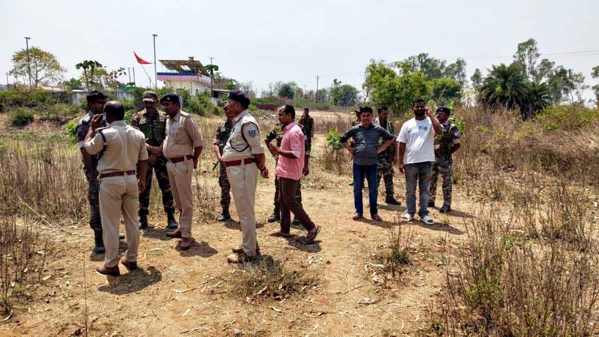 एक IPS, दो DSP, दो इंस्पेक्टर,5 थानेदार और 55 जवान भी नहीं सुलझा पाये हैं विनीत मर्डर केस की गुत्थी