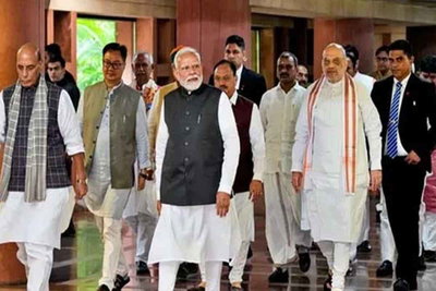 मॉनसून सत्र से पहले NDA सरकार की  बैठक, विपक्षी दलों के संभावित हमलों से बचने की रणनीति पर मंथन,  महिला आरक्षण और परिसीमन  बिल पर चर्चा