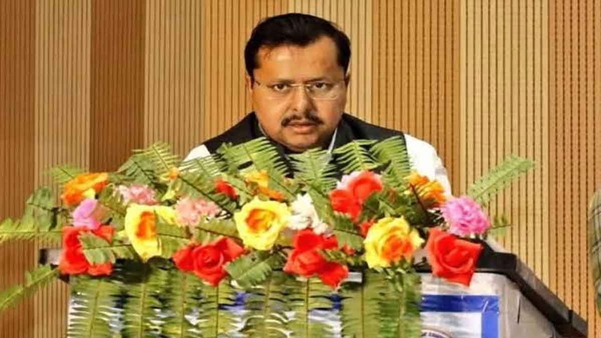 भाजपा अध्यक्ष की नयी टीम, वसुंधरा राजे, राम माधव राष्ट्रीय उपाध्यक्ष, स्मृति ईरानी की वापसी, राष्ट्रीय महामंत्री का पद मिला