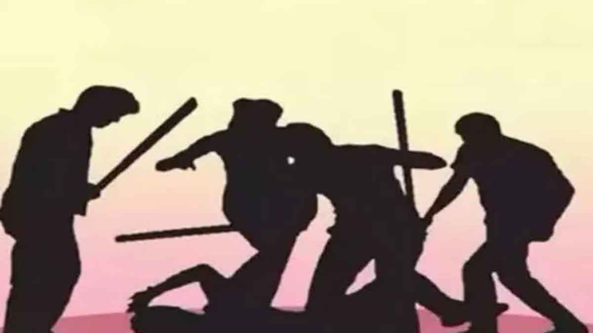 youths injured, hospital