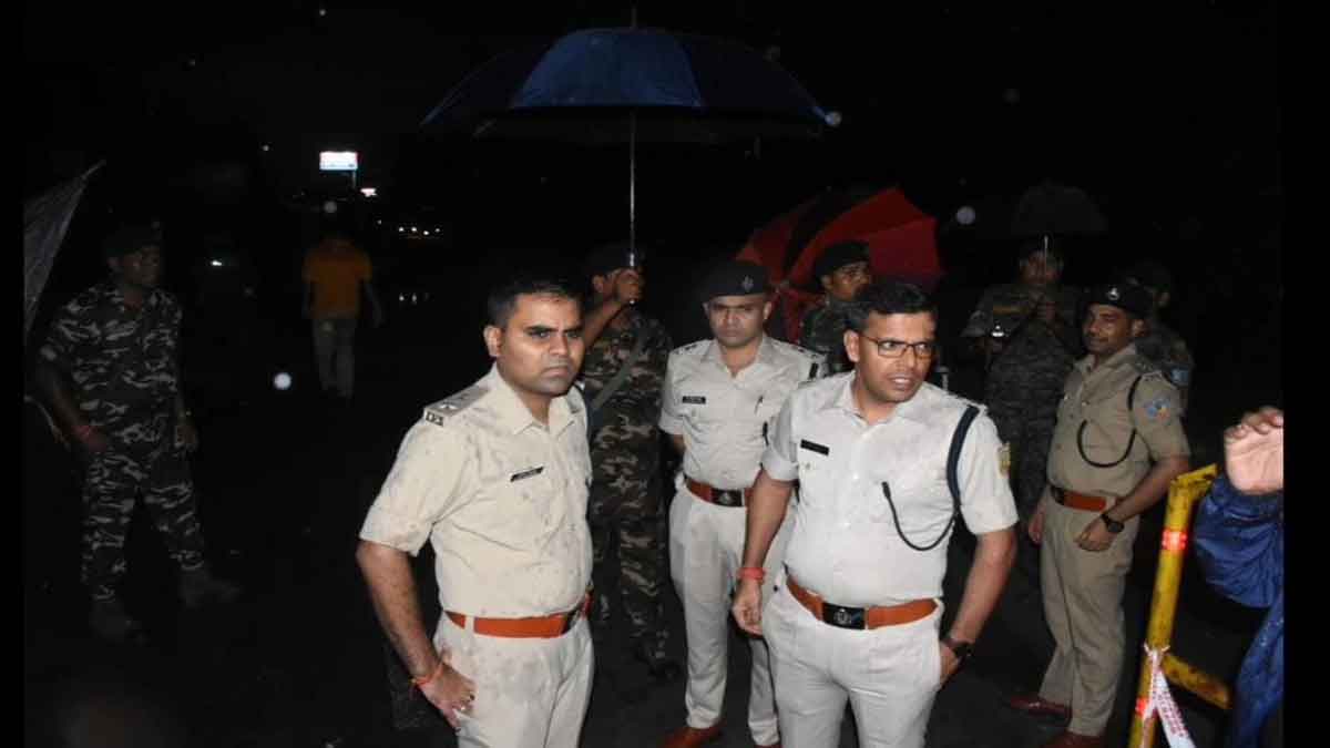 धनबाद में पुलिस और अपराधियों के बीच एनकाउंटर, दो अपराधियों को गोली लगी, एक फरार