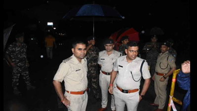 धनबाद में पुलिस और अपराधियों के बीच एनकाउंटर,  दो अपराधियों को गोली लगी, एक फरार