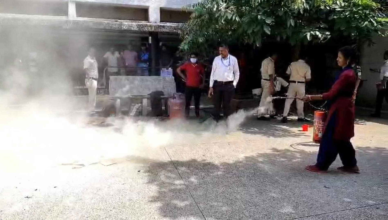 रिम्स में अग्निशमन मॉक ड्रिल और प्रशिक्षण का आयोजन, 250 लोगों ने की शिरकत