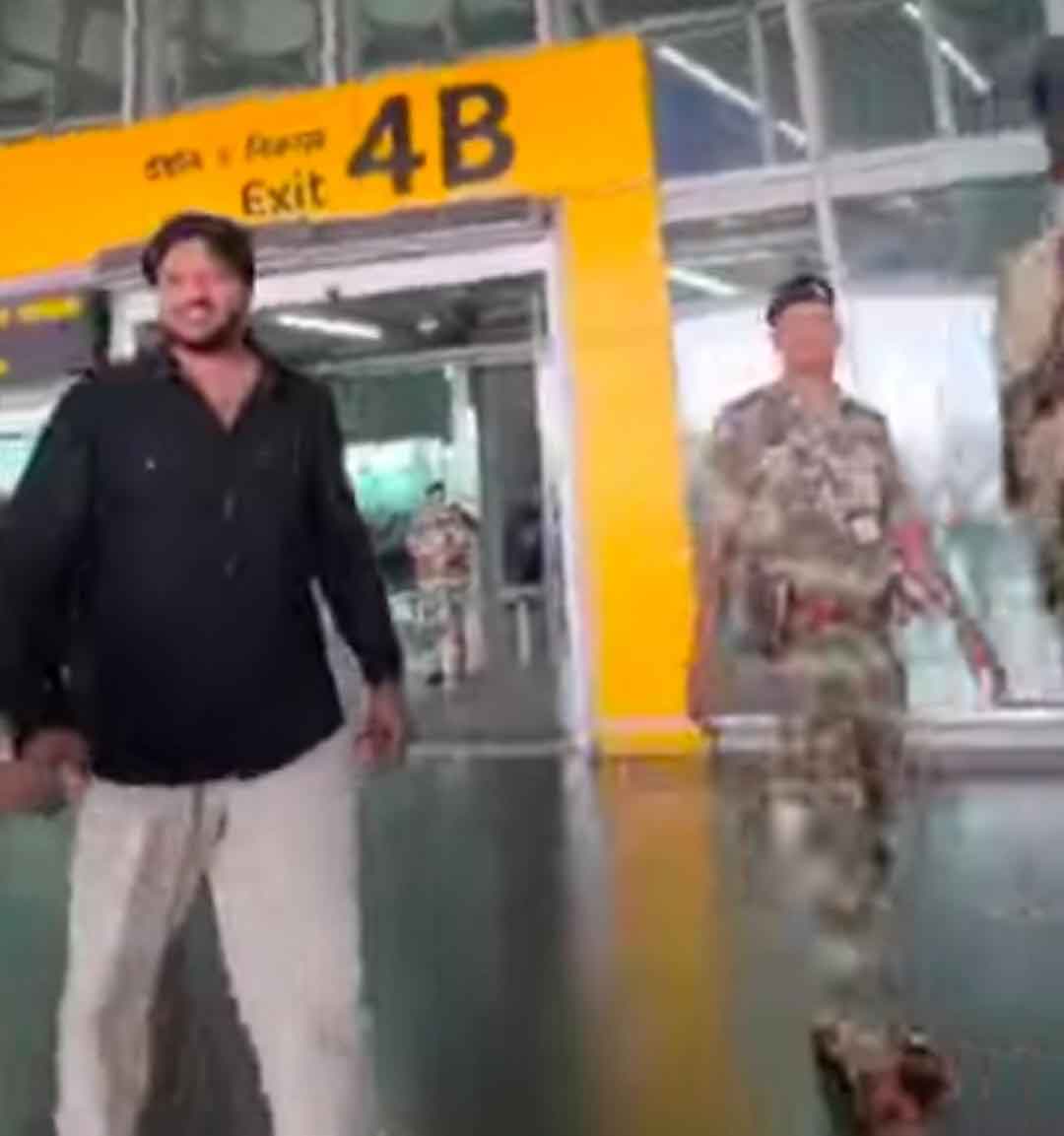 दुबई के अजमान से दबोचा गया प्रिंस खान का करीबी शैफी उर्फ मेजर, कोलकाता एयरपोर्ट पर पूछताछ