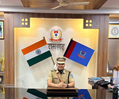 रामगढ़ के 16वें पुलिस अधीक्षक बने मुकेश कुमार लुनायत, पदभार ग्रहण किया