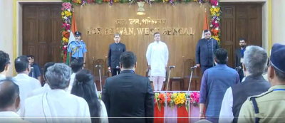 पश्चिम बंगाल  कैबिनेट का विस्तार, 35 मंत्रियों को राज्यपाल ने पद की शपथ दिलाई
