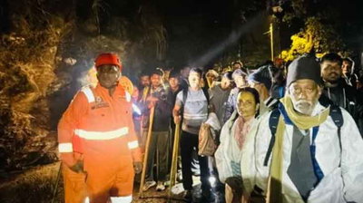 केदारनाथ यात्रा : तीन स्थलों पर भूस्खलन,रातभर रेस्क्यू अभियान चला, हजारों श्रद्धालुओं को सुरक्षित निकाला गया