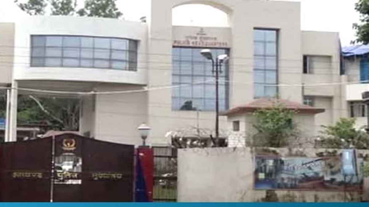 Tributes,martyred police