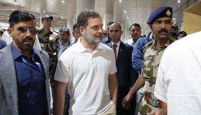 आरएसएस मानहानि केस, राहुल गांधी भिवंडी कोर्ट में पेश हुए, भाजयुमो ने काले झंडे दिखाये