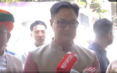 भाजपा का प्रतिनिधिमंडल चुनाव आयोग से मिला, खरगे के आतंकवादी वाले बयान की शिकायत की