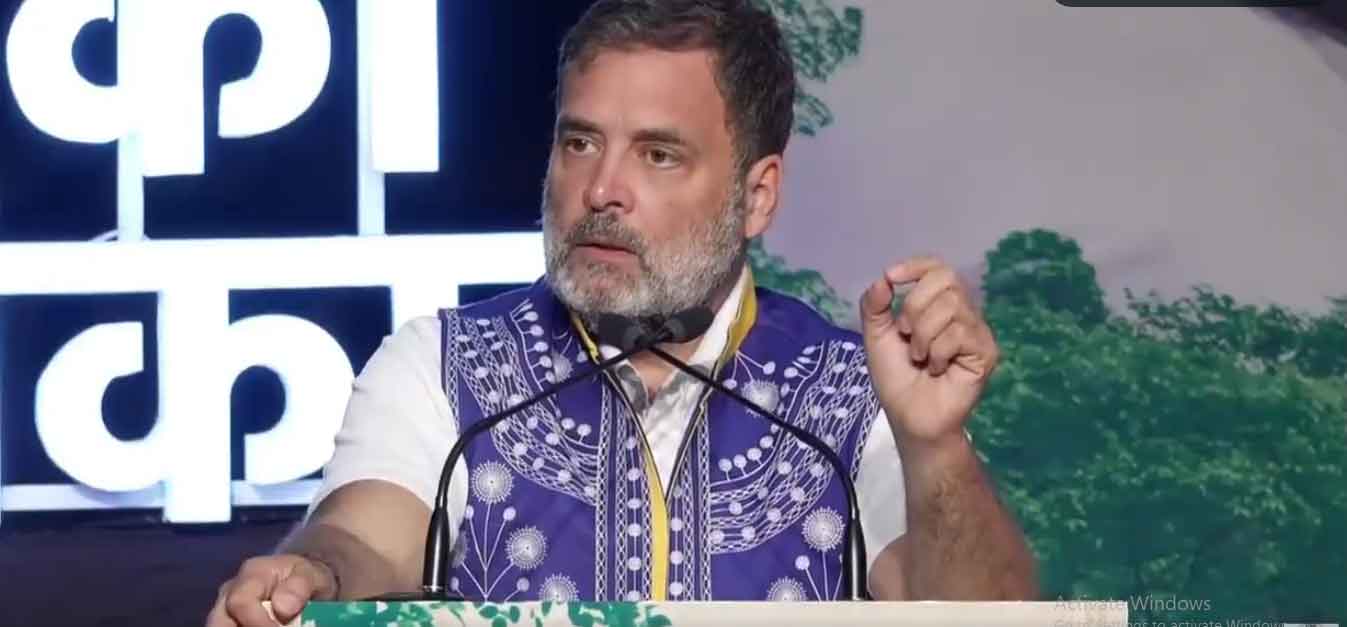 वडोदरा :राहुल गांधी ने कहा, नरेंद्र मोदी 100 फीसदी ट्रंप के कंट्रोल में हैं, चूं तक नहीं कर सकते...