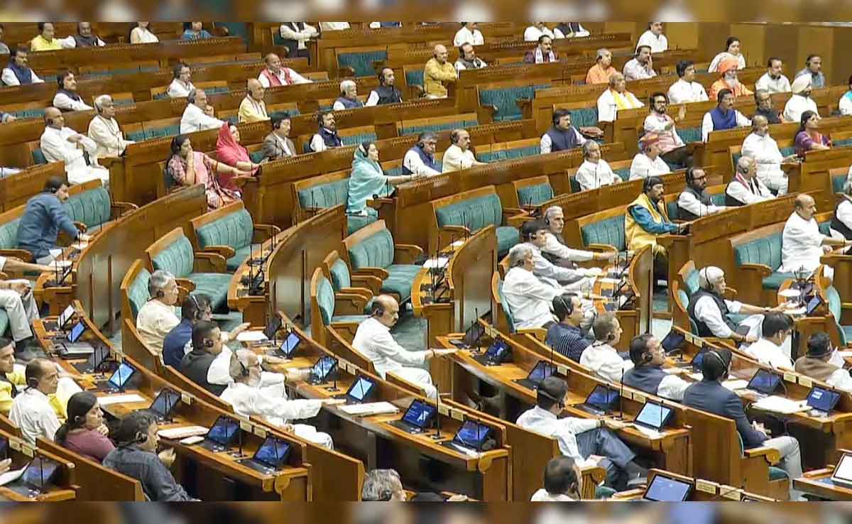 तो लोकसभा सीटें हो जायेंगी 816, महिला आरक्षण कानून में संशोधन की तैयारी में मोदी सरकार