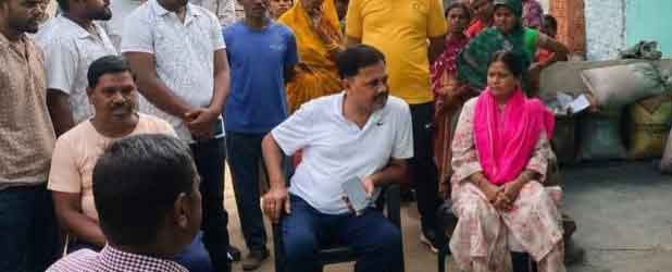 पायल कुमारी हत्याकांड : मंत्री सुदिव्य सोनू ने सिरसिया में पीड़ित परिवार से की मुलाकात, न्याय का दिलाया भरोसा