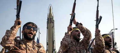 ईरान : मुजाहिद्दीन-ए-खल्क और खामेनेई के रिवोल्यूशनरी गार्ड कॉर्प्स के बीच भिड़ंत, सैंकड़ों मारे गये