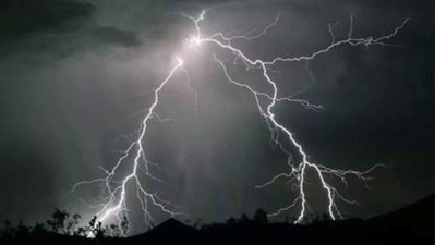 जामताड़ा में आकाशीय बिजली का कहर,  अलग अलग घटनाओं में तीन लोगों की मौत, दो झुलसे