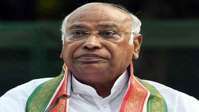 खड़गे का आरोप, मोदी सरकार एससी/एसटी/ओबीसी का आरक्षण खत्म करने की साजिश में लगी