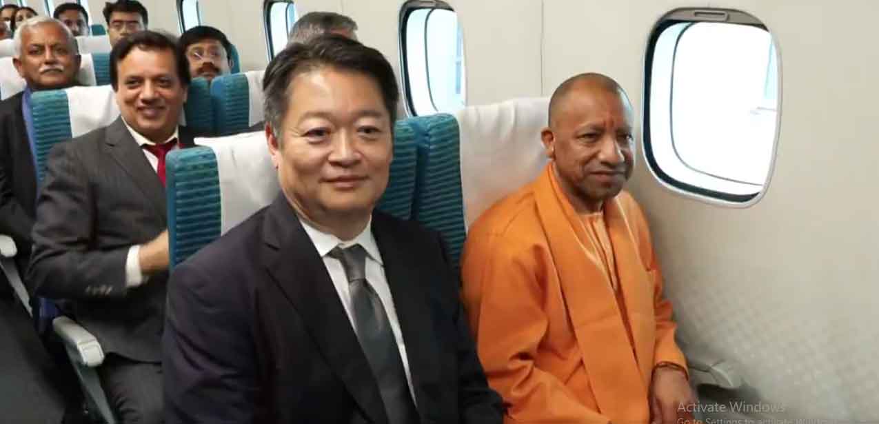 योगी ने जापान में 600 किमी प्रति घंटे की गति से चलने वाली मैग्लेव ट्रेन पर यात्रा की