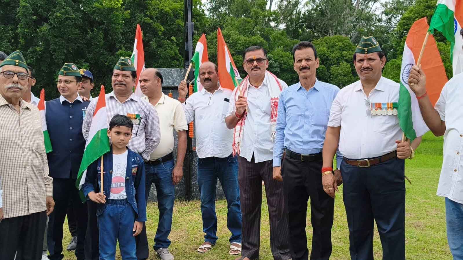 बोकारो : पूर्व सैनिकों ने मनाया कारगिल विजय दिवस, शहीदों को किया नमन